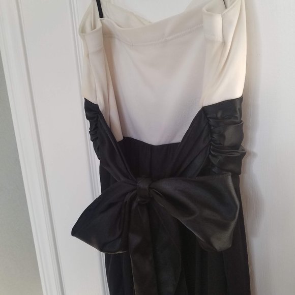 Spaghetti strap formal chiffon midi dress - Picture 2 of 3